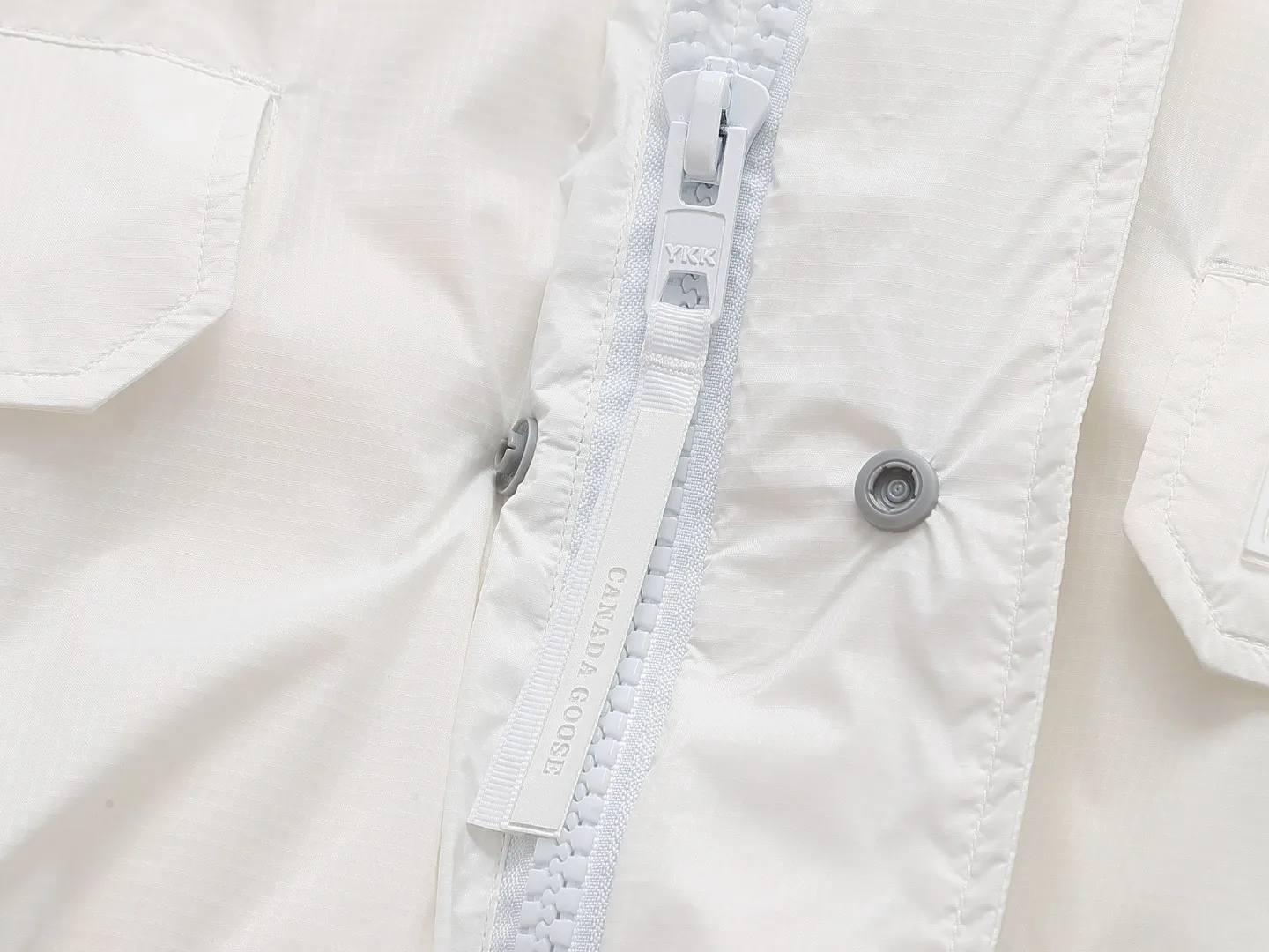 sizi： ： White Black 【 Series】Canada Goose Series 01 canadagoose ， ins 、 、 。 canada goose, ， ， ! 90% ， ， ! ， ， ! Same Style